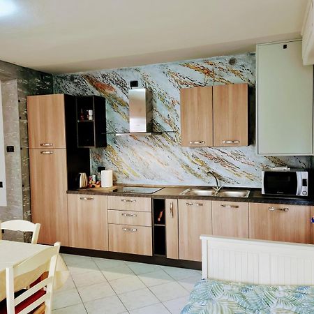 Kidonia - Iseo Lake Apartmens Sale Marasino Eksteriør bilde
